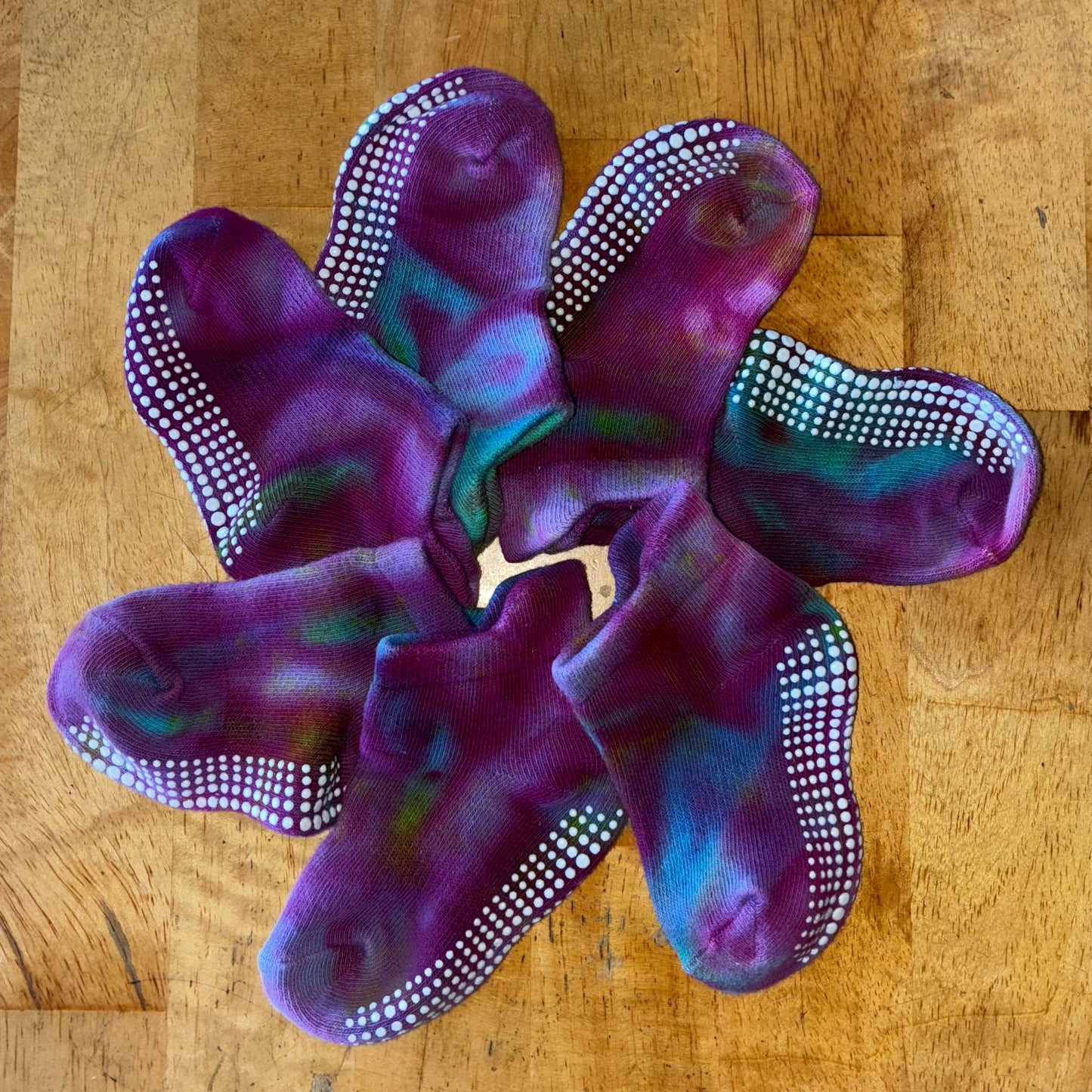Handdyed Grippy Socks- 2pk