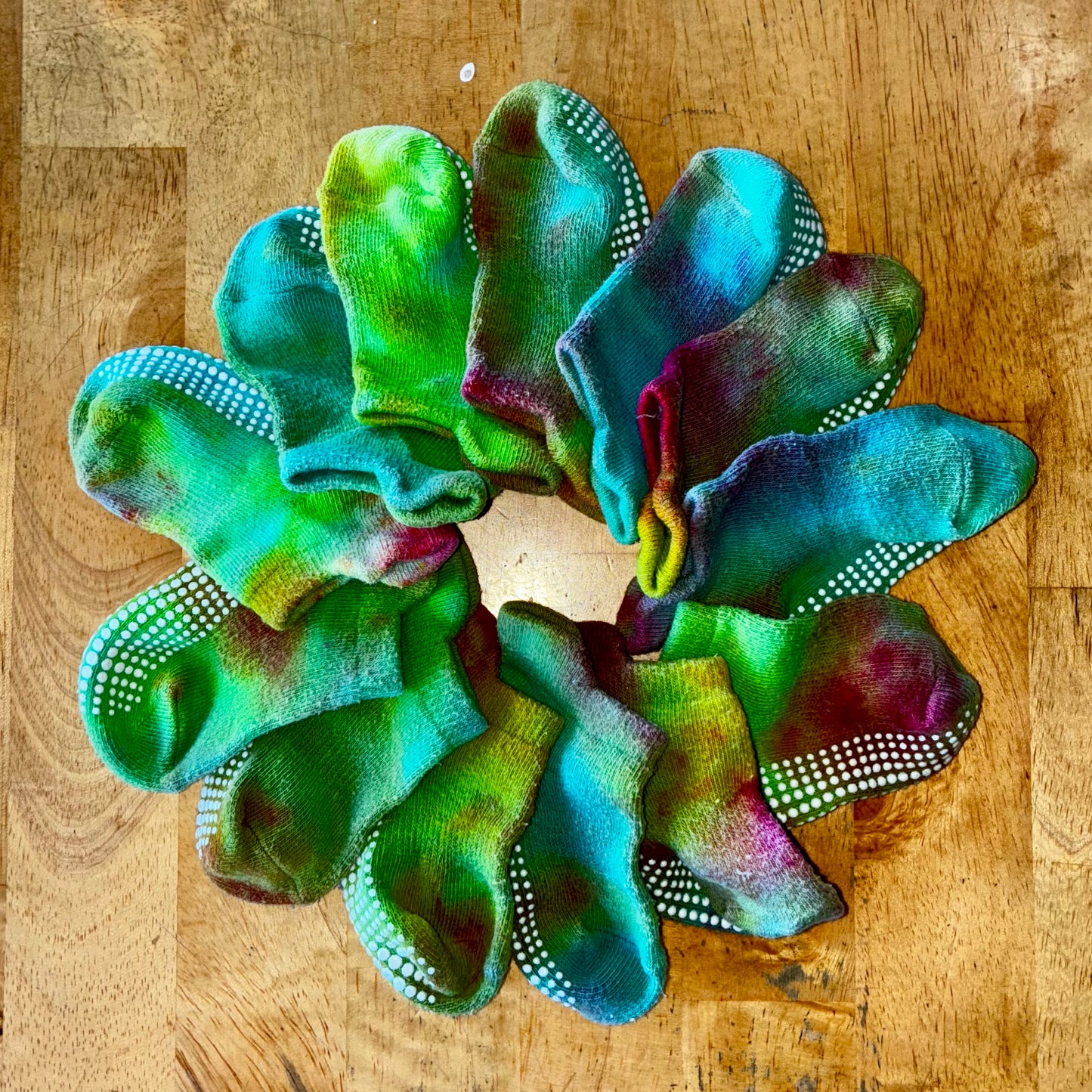 Handdyed Grippy Socks- 2pk