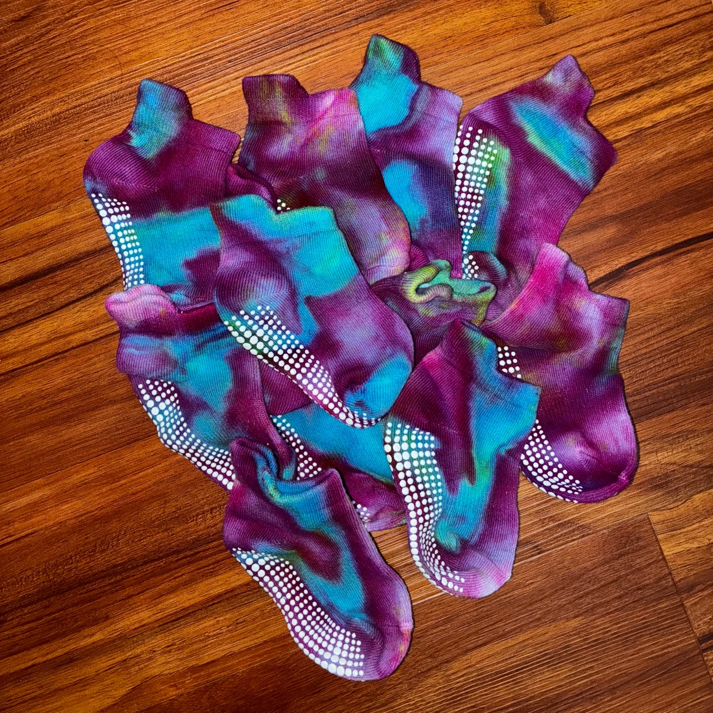 Handdyed Grippy Socks- 2pk